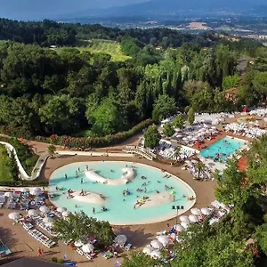 4* Holiday park Hu Norcenni Girasole Village